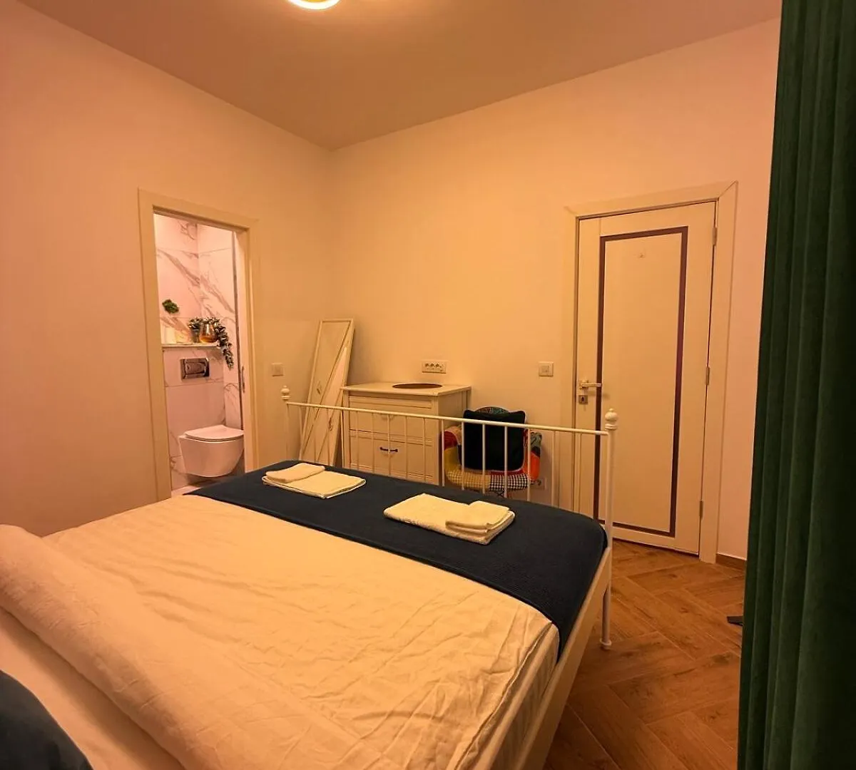 Luxury Oldtown Bucharest Apartment Romania