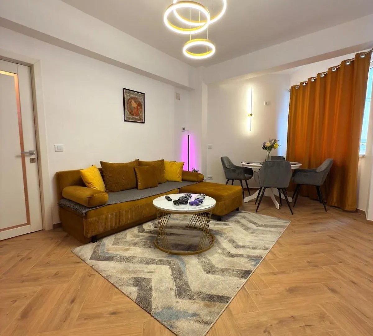 Luxury Oldtown Bucharest Apartment 0*,  Romania